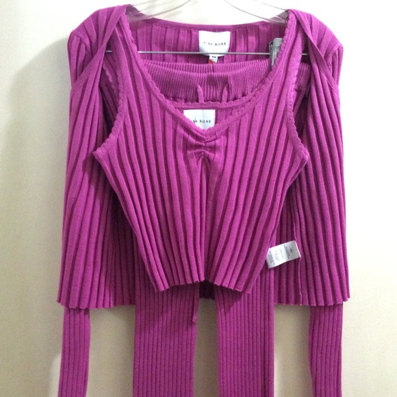 💗 NWT Pink Rose large ribbed knit 3 piece set 💗 - Picture 3 of 11